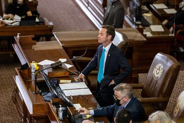 Texas House speaker calls for reforms after allegations of “predatory behavior” by lobbyist who allegedly drugged Capitol staffer