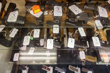 Gov. Greg Abbott says he’ll sign bill allowing permitless carrying of handguns, believes Senate is “making progress”